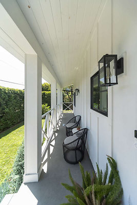 13795 porch 3