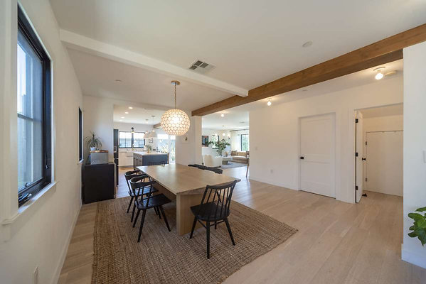 13795 dining 3