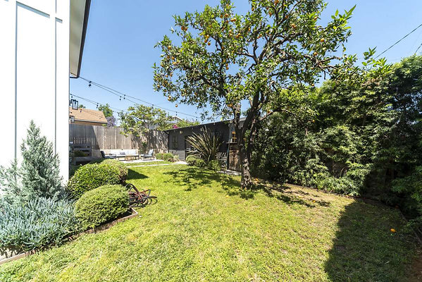 13795 garden 1