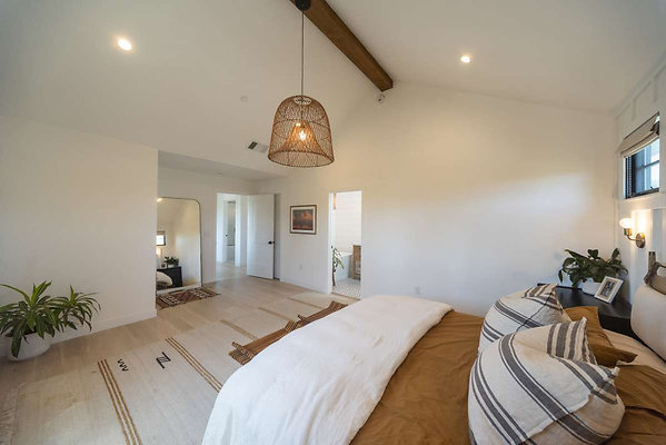 13795 bed 3