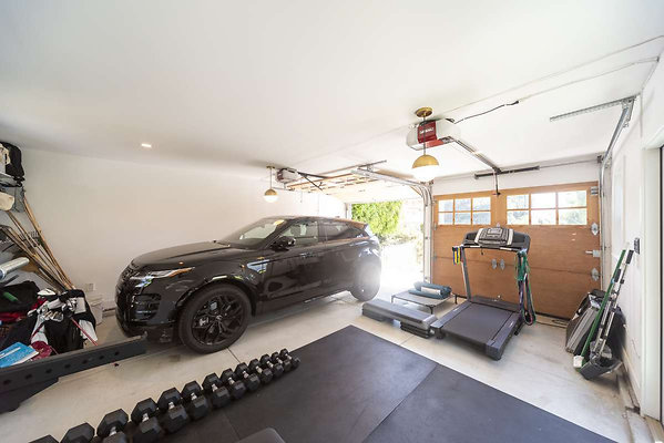 13795 garage 1