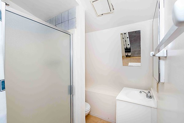 GUEST HOUSE 5