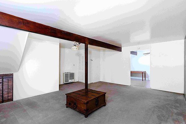 GUESTHOUSE 8