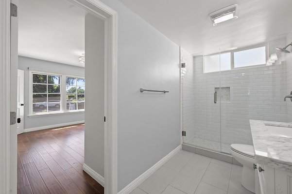 08062540-web-or-mls-15473 Lemay St MEDIA360VR-40 08062540-web-or-mls-15473 Lemay St MEDIA360VR-40