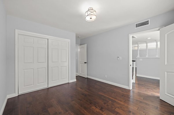 08062537-web-or-mls-15473 Lemay St MEDIA360VR-37 08062537-web-or-mls-15473 Lemay St MEDIA360VR-37