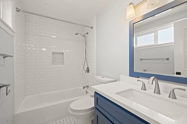 08062532-web-or-mls-15473 Lemay St MEDIA360VR-32 08062532-web-or-mls-15473 Lemay St MEDIA360VR-32