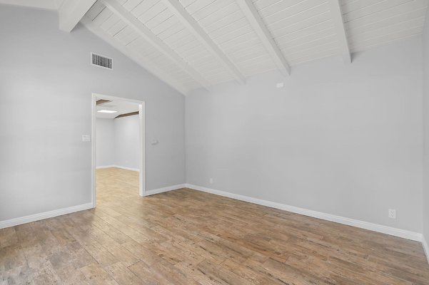 08062554-web-or-mls-15473 Lemay St MEDIA360VR-54 08062554-web-or-mls-15473 Lemay St MEDIA360VR-54