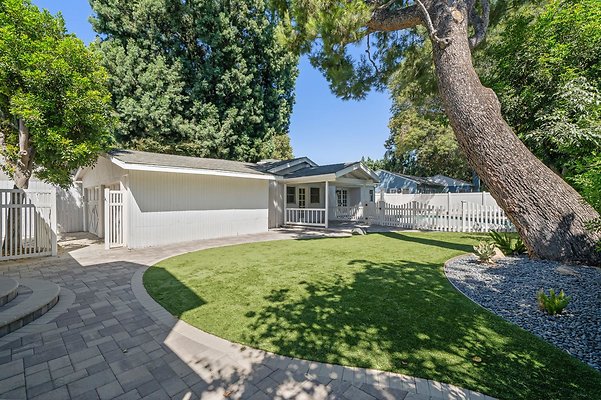 08062544-web-or-mls-15473 Lemay St MEDIA360VR-44 08062544-web-or-mls-15473 Lemay St MEDIA360VR-44