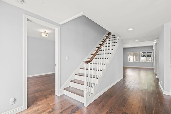 0806256-web-or-mls-15473 Lemay St MEDIA360VR-6 0806256-web-or-mls-15473 Lemay St MEDIA360VR-6