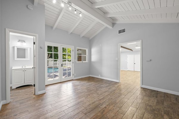 08062553-web-or-mls-15473 Lemay St MEDIA360VR-53 08062553-web-or-mls-15473 Lemay St MEDIA360VR-53