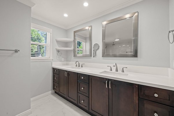 08062526-web-or-mls-15473 Lemay St MEDIA360VR-26 08062526-web-or-mls-15473 Lemay St MEDIA360VR-26