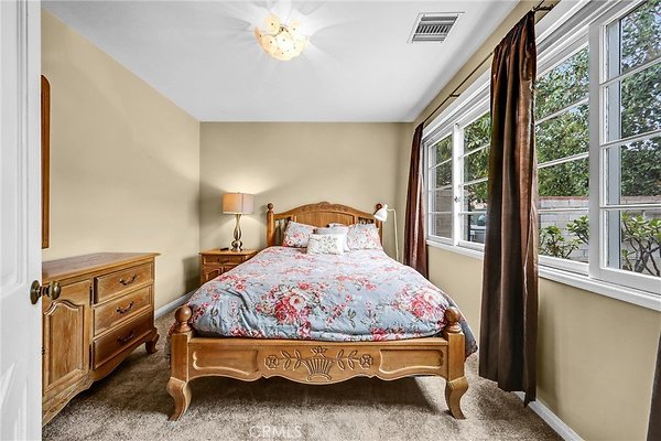 SR25263007 18 0 SR25263007 18 0